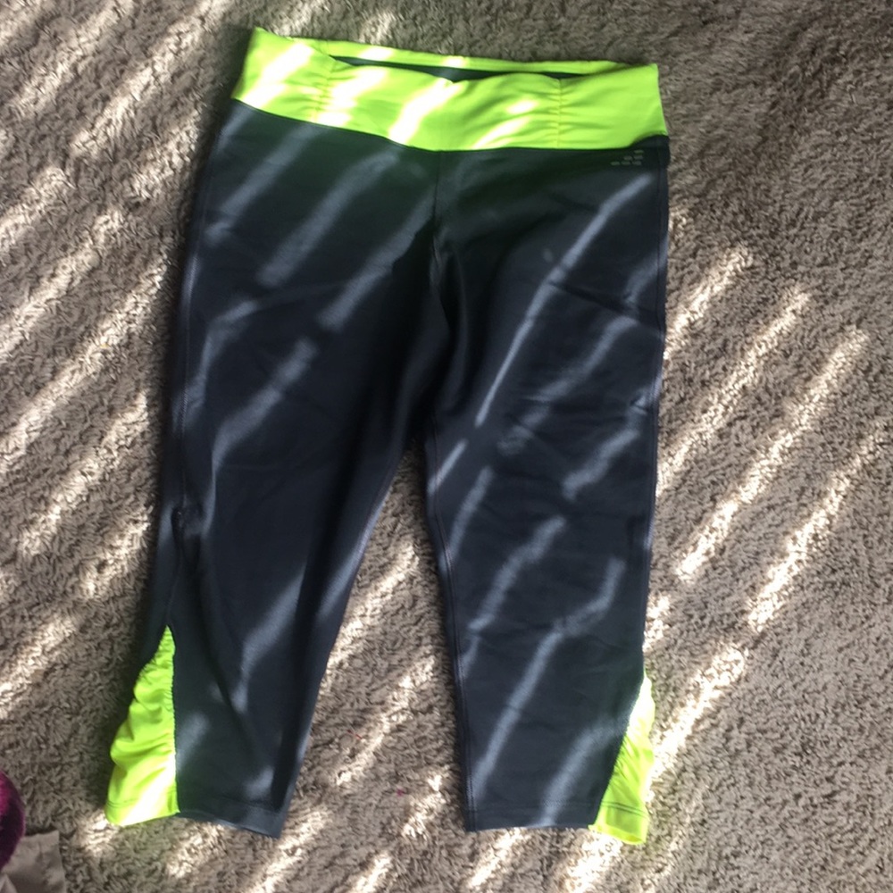 BCG Workout Capris